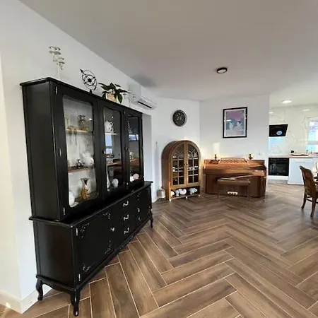 Apartman Ani * Супетар