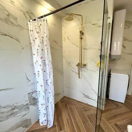 Apartman Ani Апартаменты Супетар